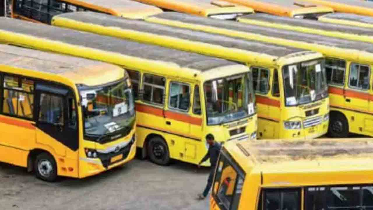 బడి బస్సులకు ఫిట్‌నెస్‌, పర్మిట్‌ తప్పనిసరి: పాఠశాల విద్యాశాఖ