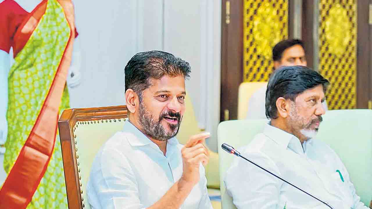కార్పొరేట్‌ తరహాలో సూపర్‌ బజార్లు : సీఎం