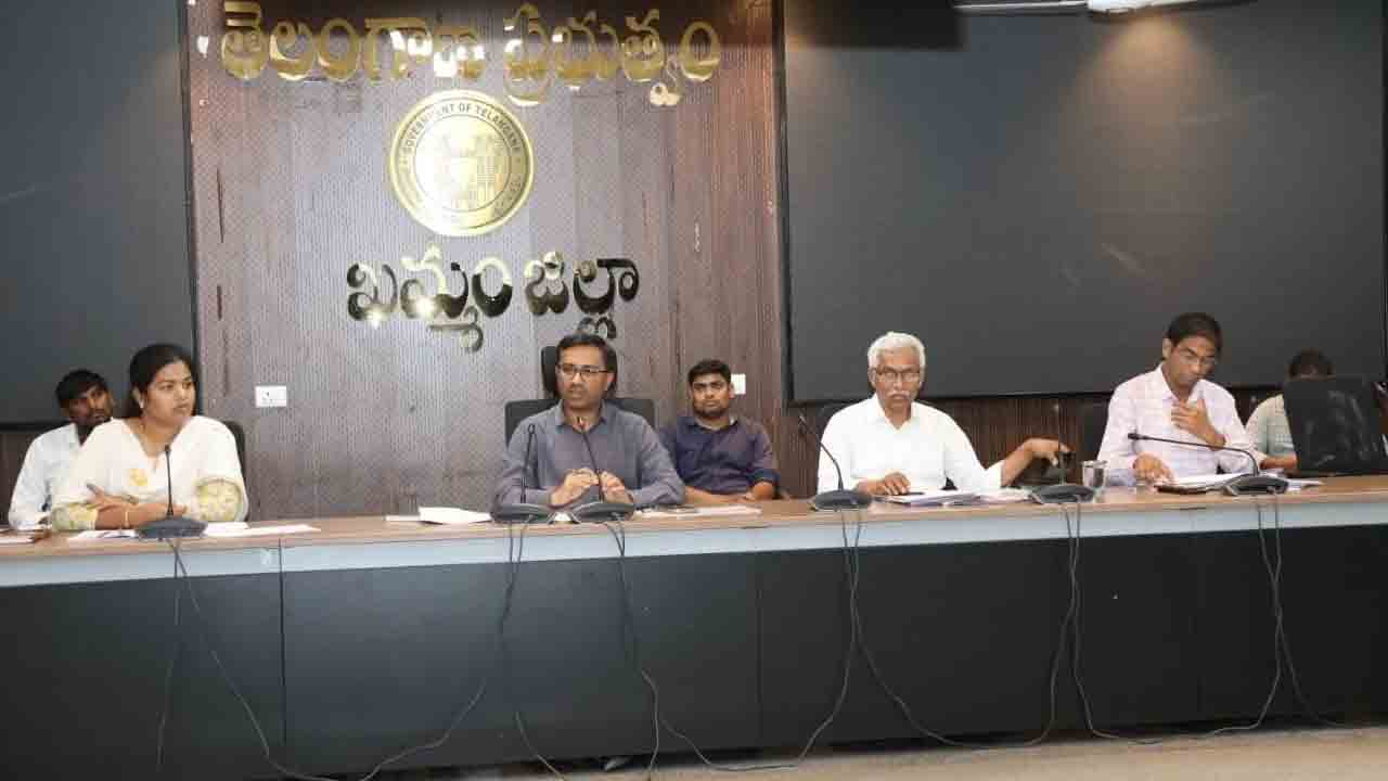 అభివృద్ధి పనులను వేగవంతం చేయాలి