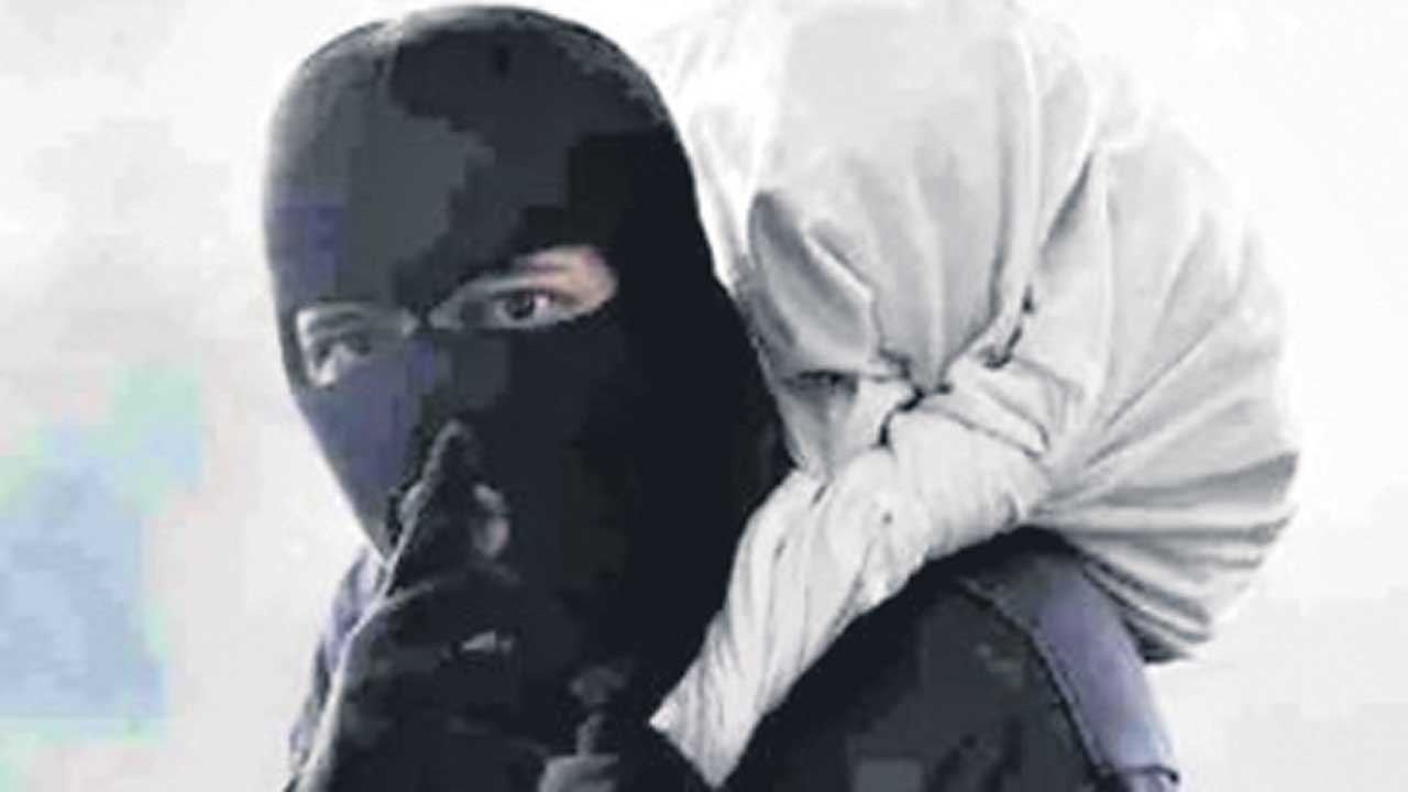 దొంగలు దొరికేనా..?
