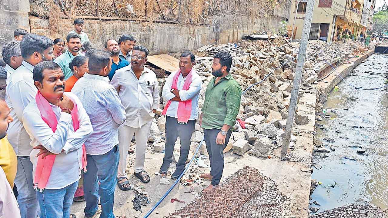 ఫ్యూచర్‌సిటీ పేరిట సీఎం ‘రియల్‌’ దందా
