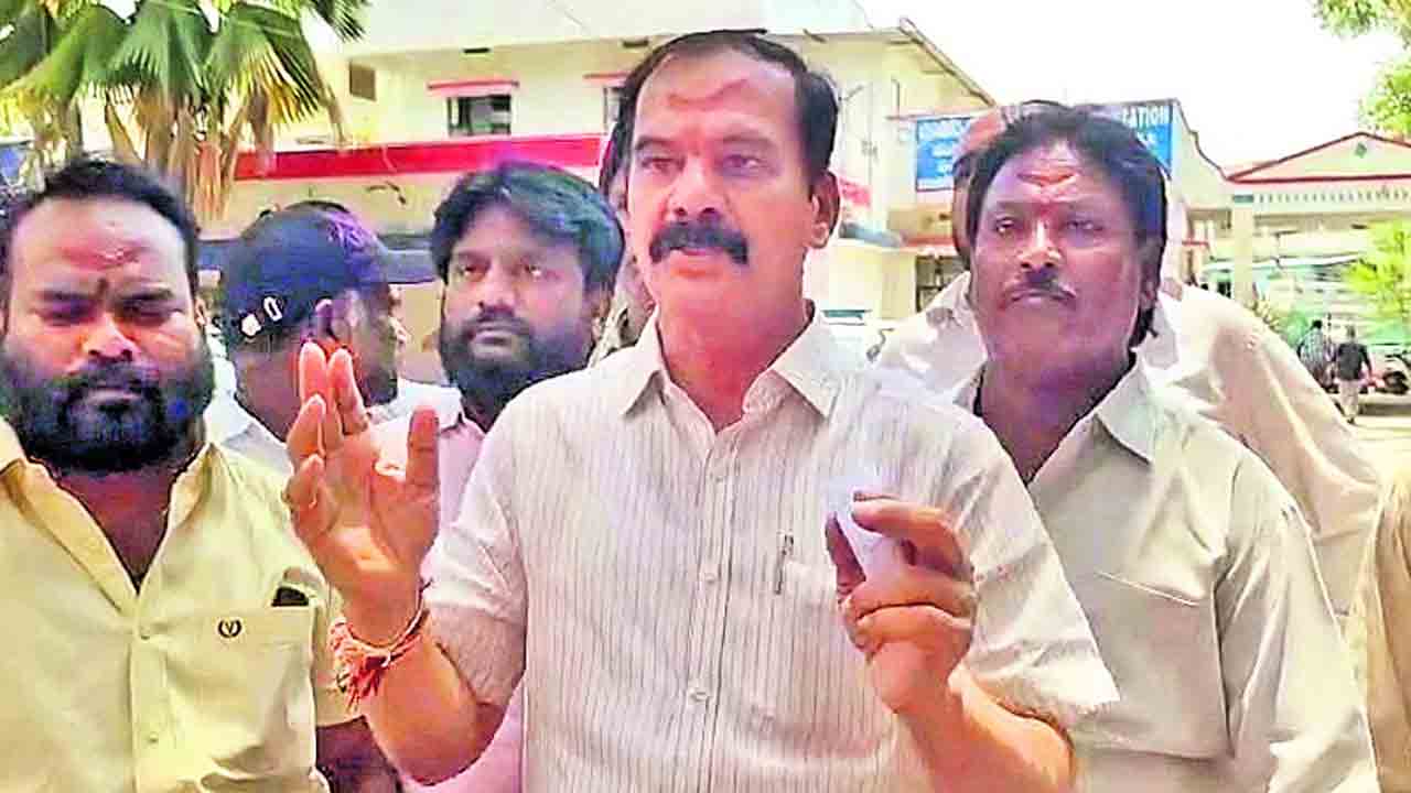 కాంగ్రెస్‌ నాయకుల్లారా.. ఖబర్దార్‌