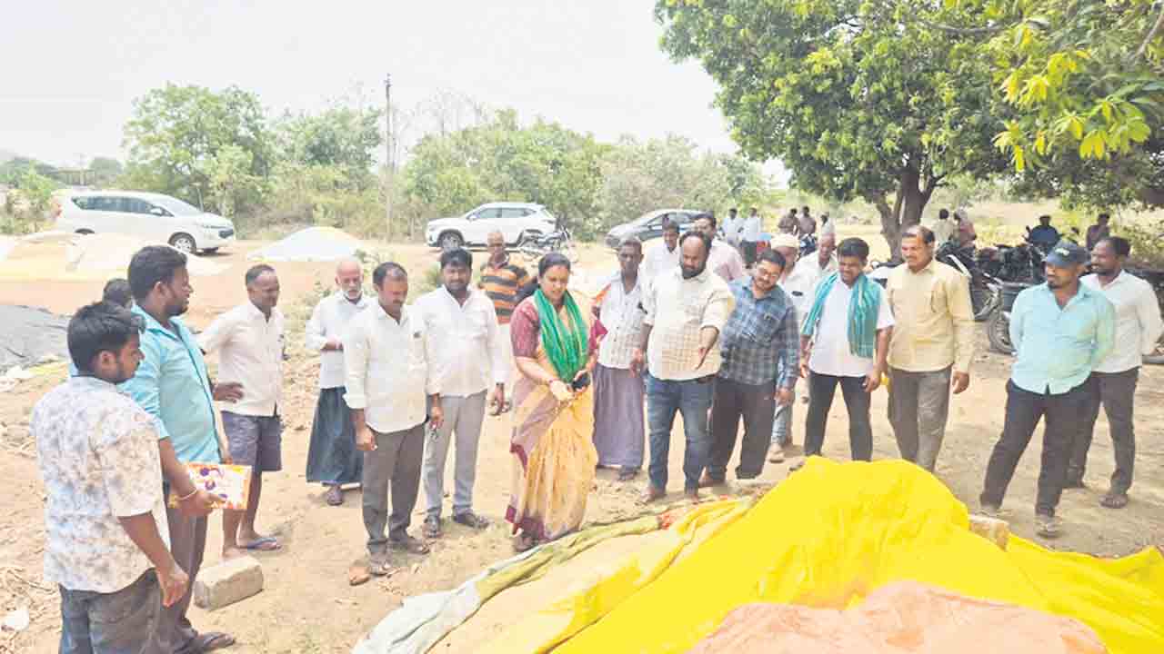 కాంగ్రెస్‌కు గోస తగులుతది