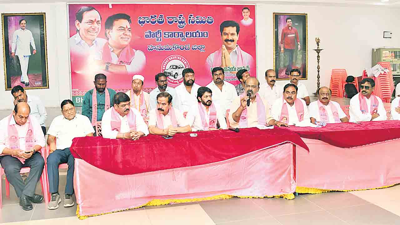 పదివేల మందితో రైతు సదస్సు