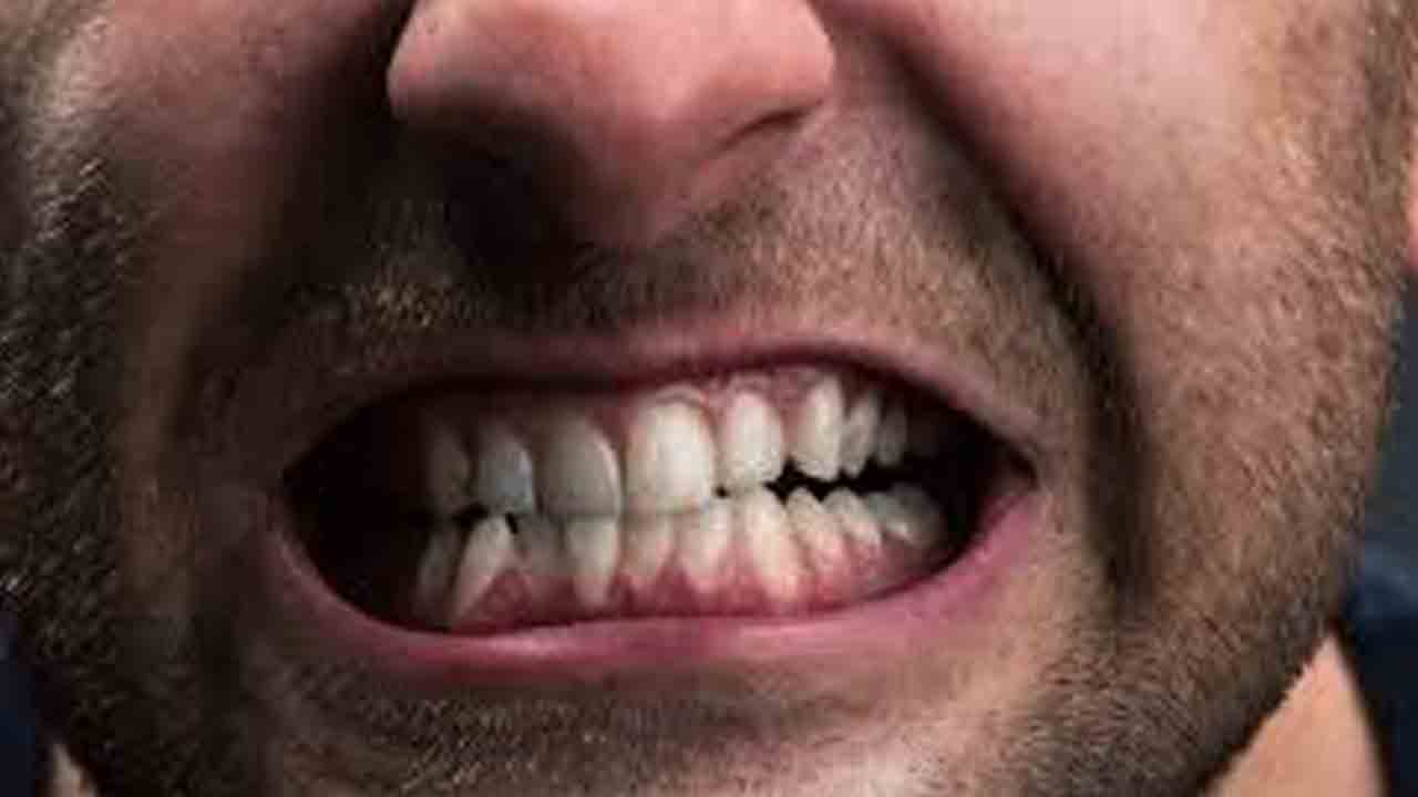 పళ్లపై ఒత్తిడి