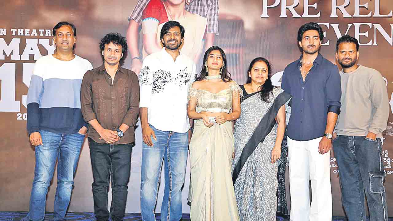 హత్తుకునే భావోద్వేగాల దూరదర్శిని