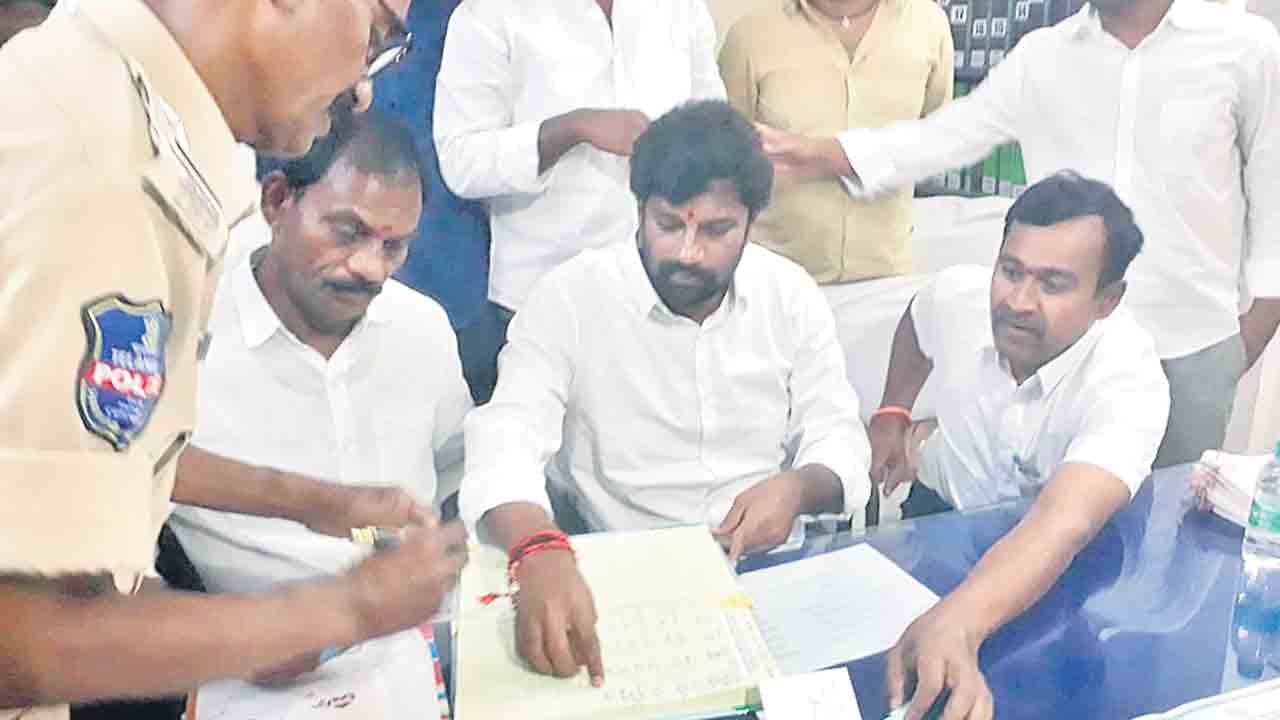 ప్రతి ధాన్యం గింజా కొనాలి