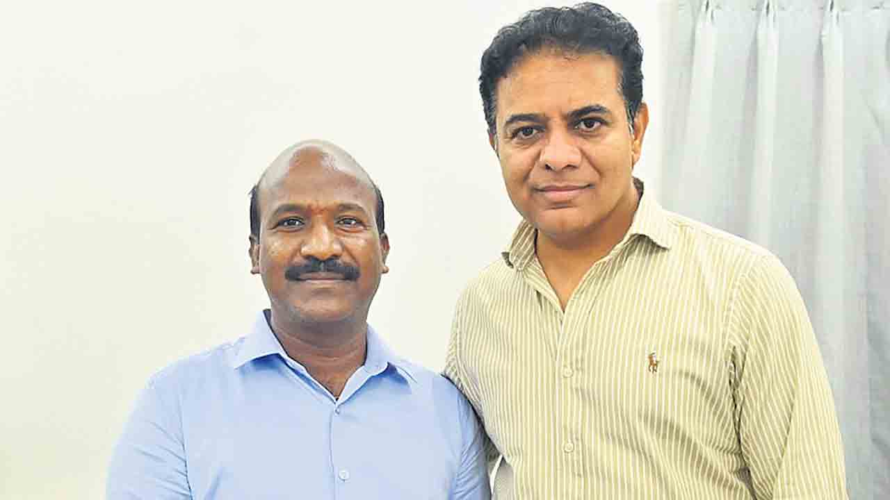 కేటీఆర్‌ను కలిసిన మాజీ ఎమ్మెల్యే చిరుమర్తి