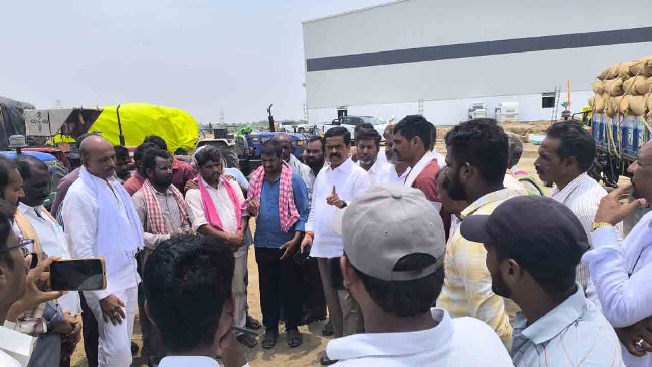 రైతులకు ఇబ్బందులు సృష్టిస్తే సహించం