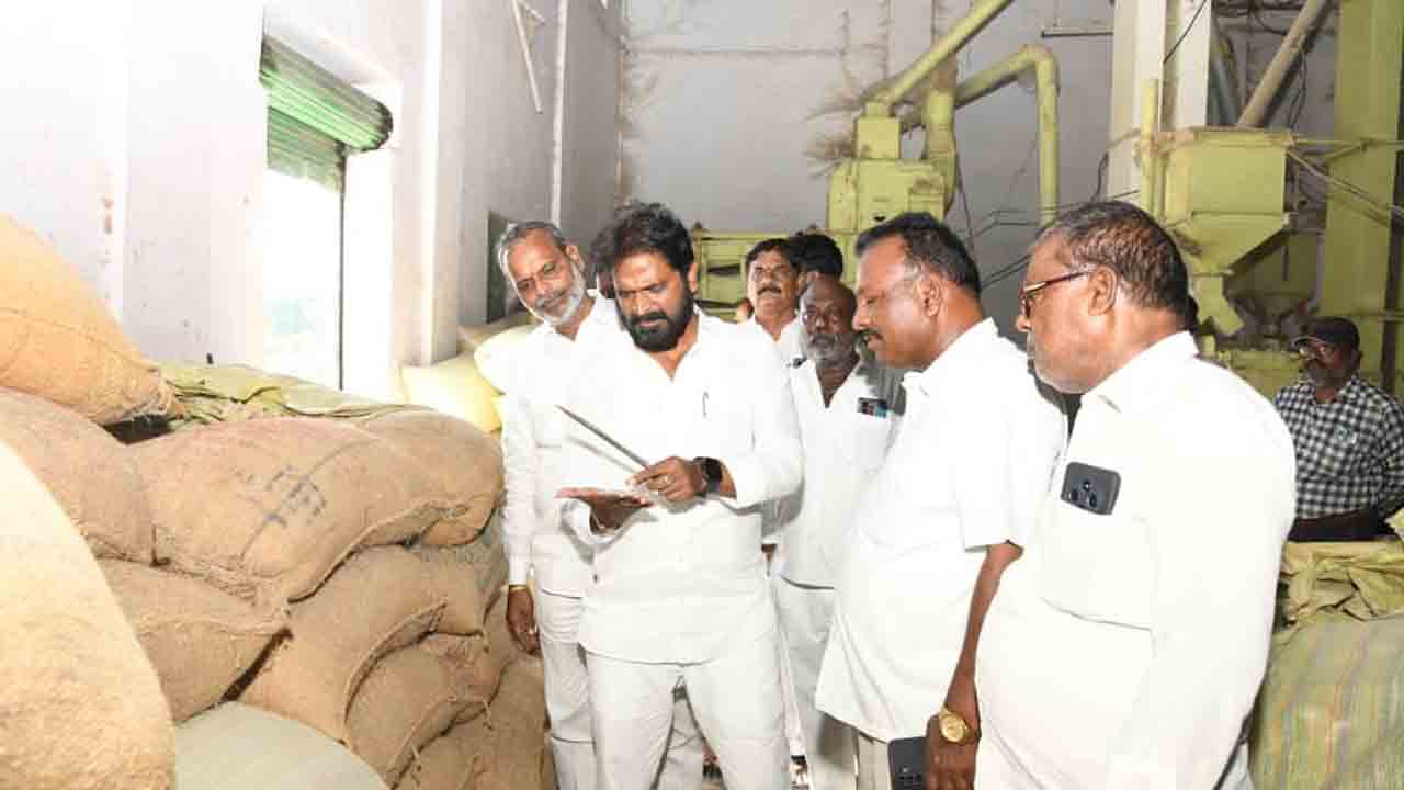 రైతులను కదిలిస్తే కన్నీళ్లే..