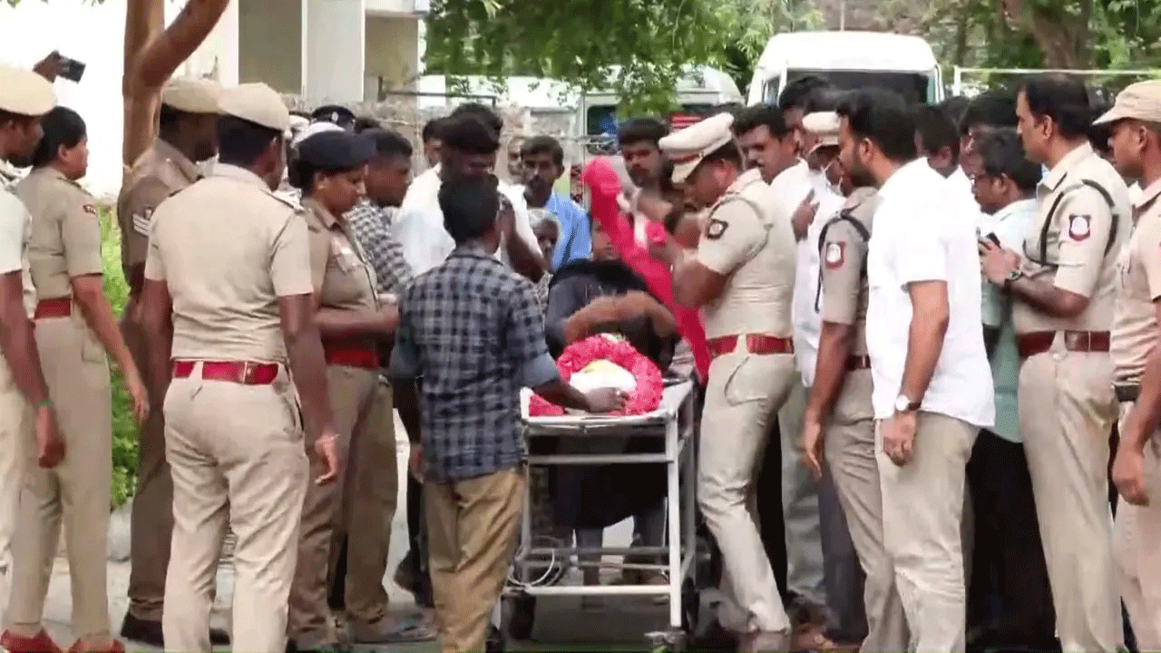 CM Vijay | ఇలాంటి అమానవీయ ఘటనలను సహించం.. బాలిక కిడ్నాప్‌, హత్యపై తమిళనాడు సీఎం విజయ్‌