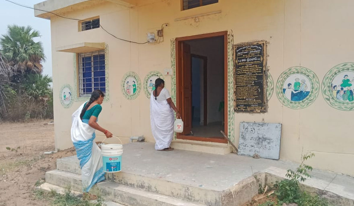 Marrigaddapalle | మర్రిగడ్డ పల్లె దవఖానాలో మౌలిక వసతులు కరువు.. పట్టించుకోని అధికారులు