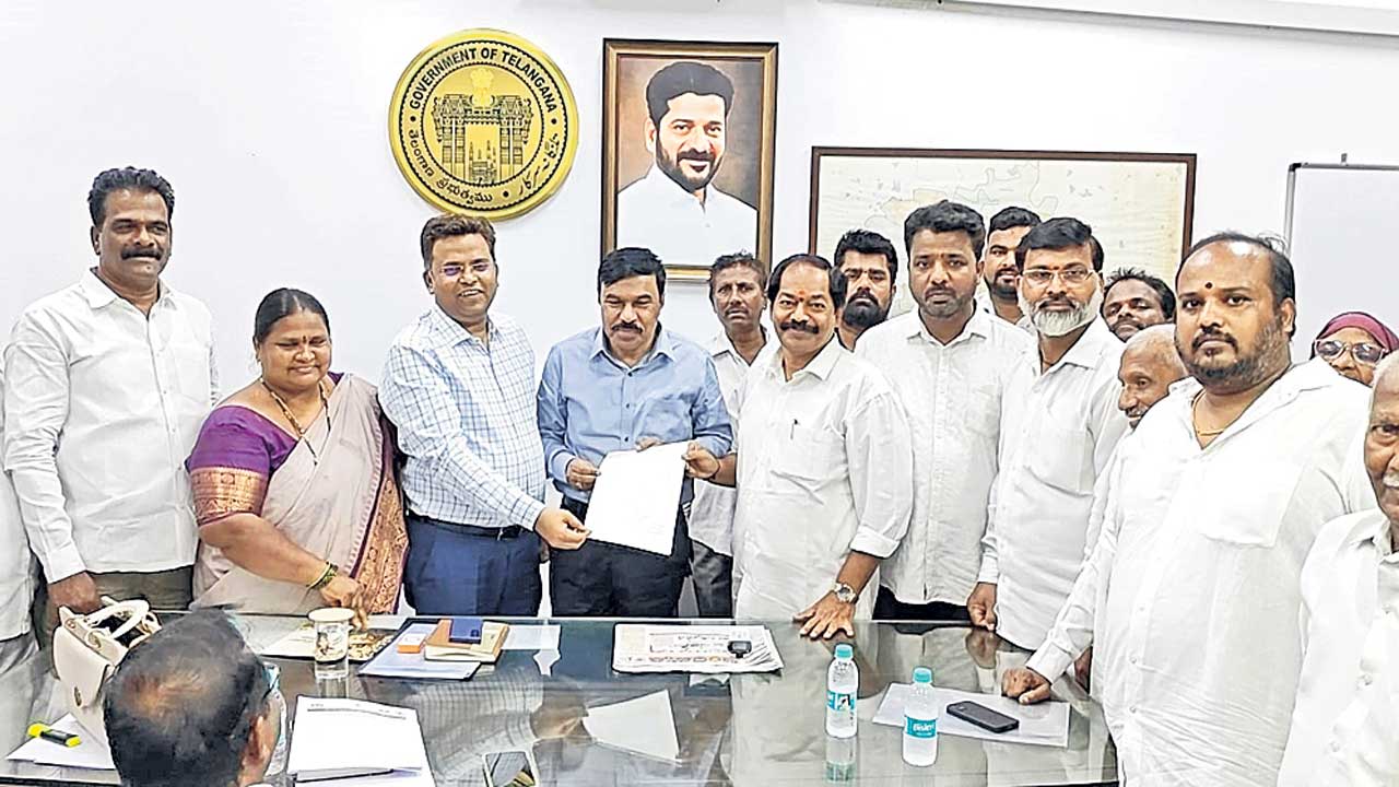 అర్హులైన స్థానికులకే డబుల్‌ ఇండ్లు