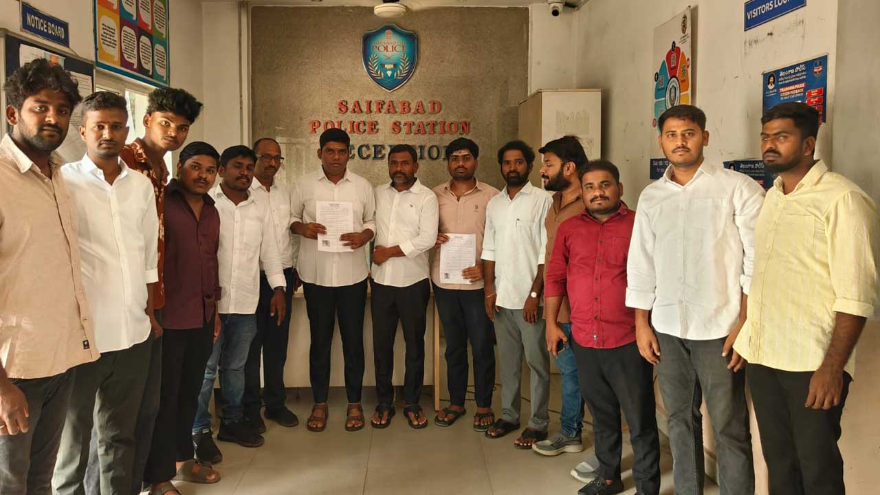 బీఆర్‌ఎస్వీ నేతలపై అక్రమ కేసులు