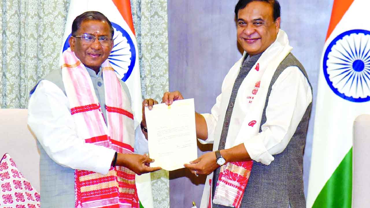 అస్సాం సీఎం హిమంత రాజీనామా