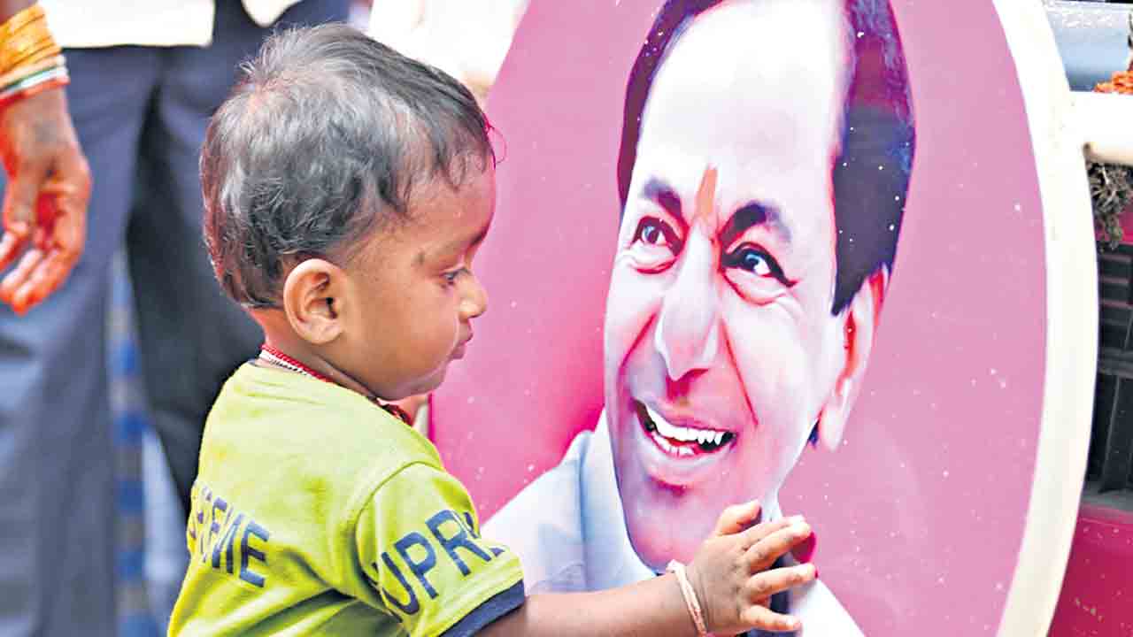 భావోద్వేగ బంధం.. కేసీఆర్‌