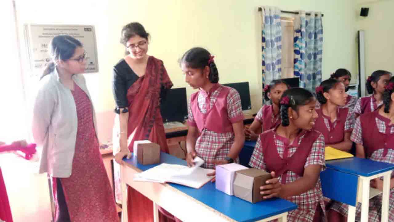 స్కాలర్‌షిప్స్‌ పేరిట ఆన్‌లైన్‌ మోసం?