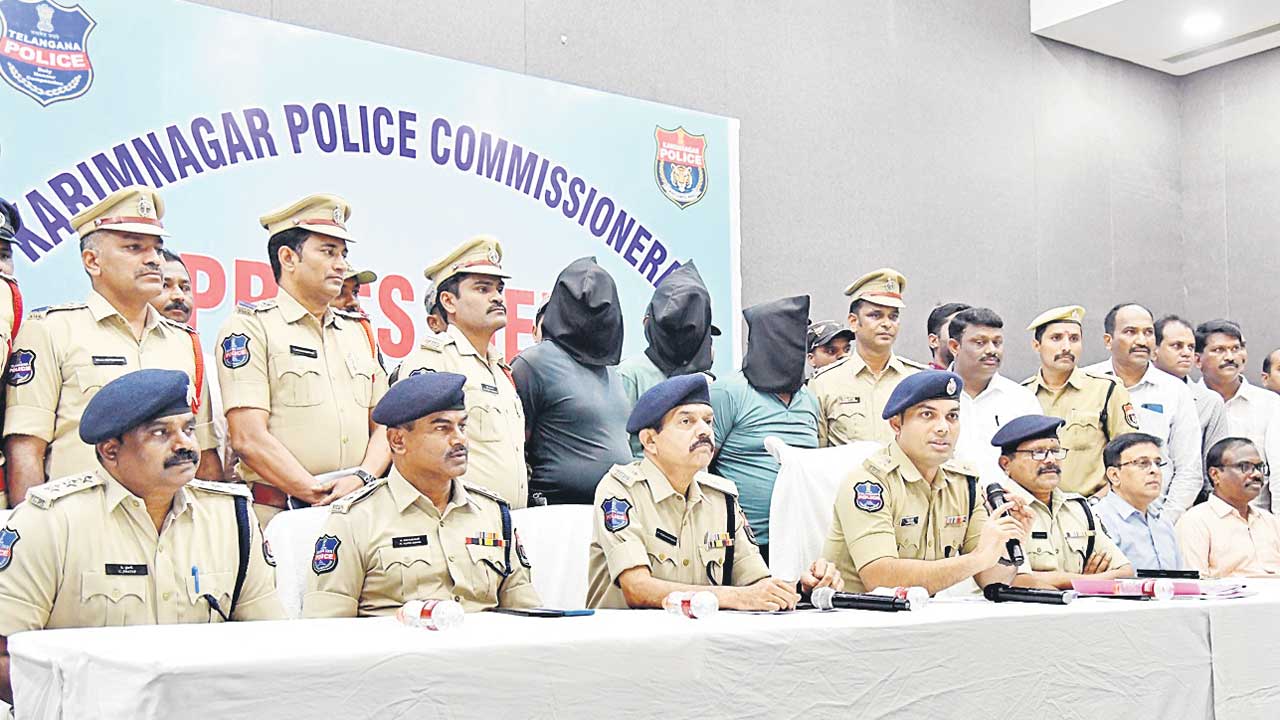 ఆర్నెళ్లుగా రెక్కీ.. ఆపై దోపిడీ
