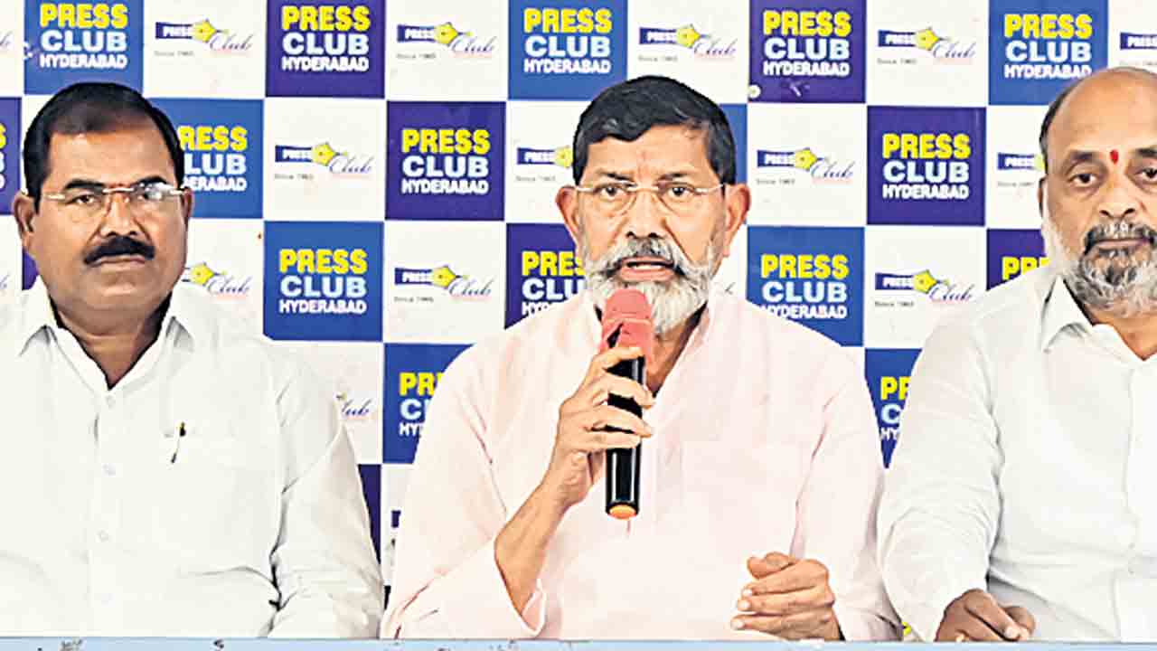 సహకార సంఘాలకు ఎన్నికలు నిర్వహించాలి