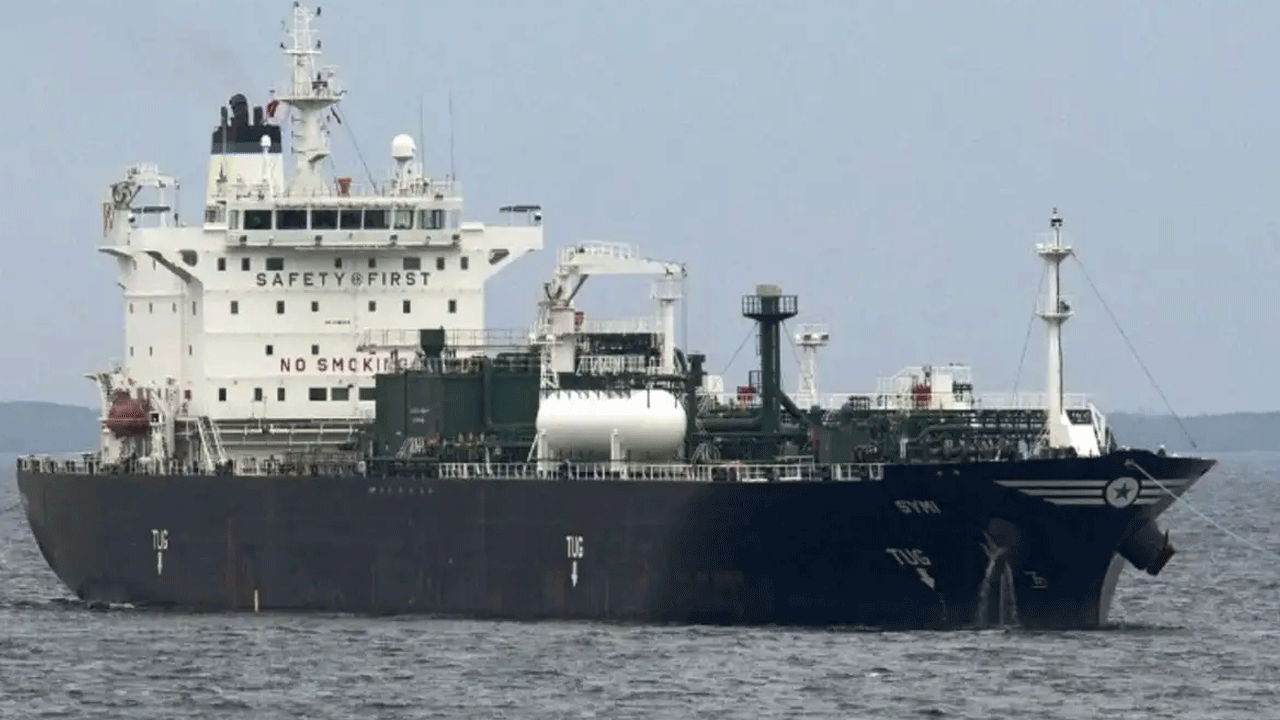 LPG tanker Symi | భారత్‌కు మరో 20 వేల టన్నుల ఇంధనం.. సురక్షితంగా కాండ్లా పోర్టుకు ఎల్పీజీ ట్యాంకర్‌ సైమీ