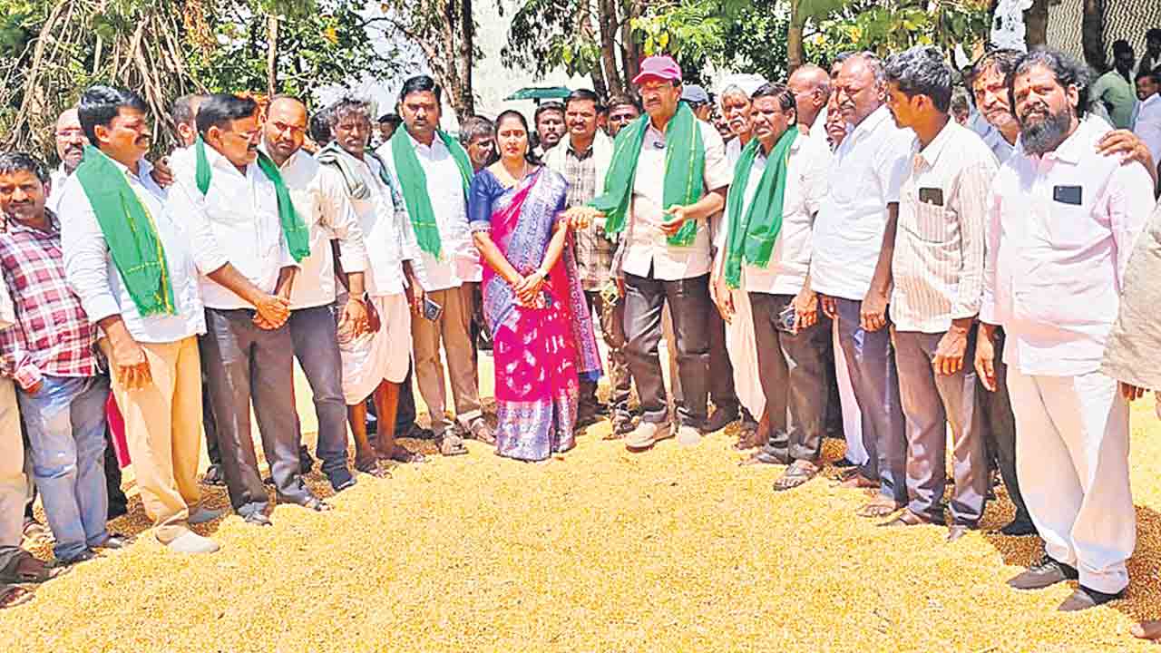ప్రజాపాలనలో గోసపడుతున్న రైతులు: లక్ష్మారెడ్డి