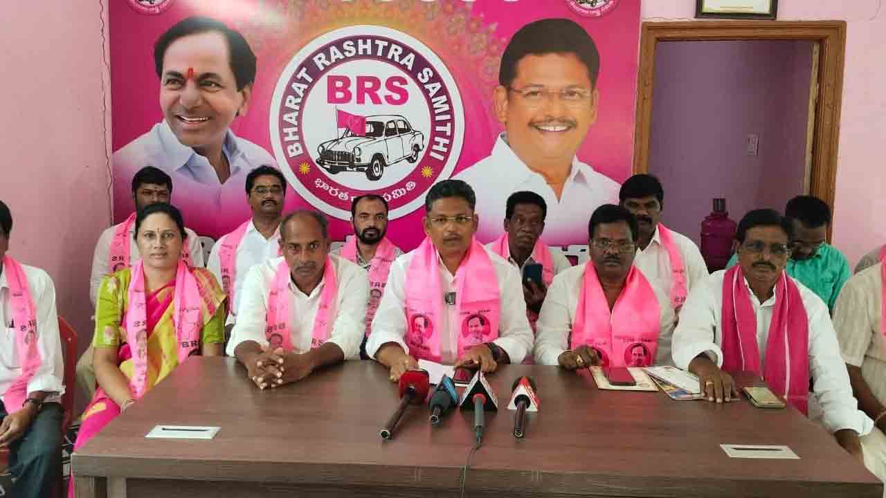 బండి సంజయ్‌ రాజీనామా చేయాలి