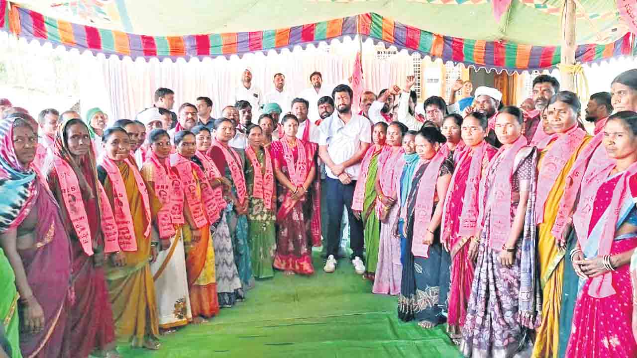 కేసీఆర్‌ ప్రభుత్వ హయాంలోనే అభివృద్ధి.. బోథ్‌ ఎమ్మెల్యే అనిల్‌ జాదవ్‌