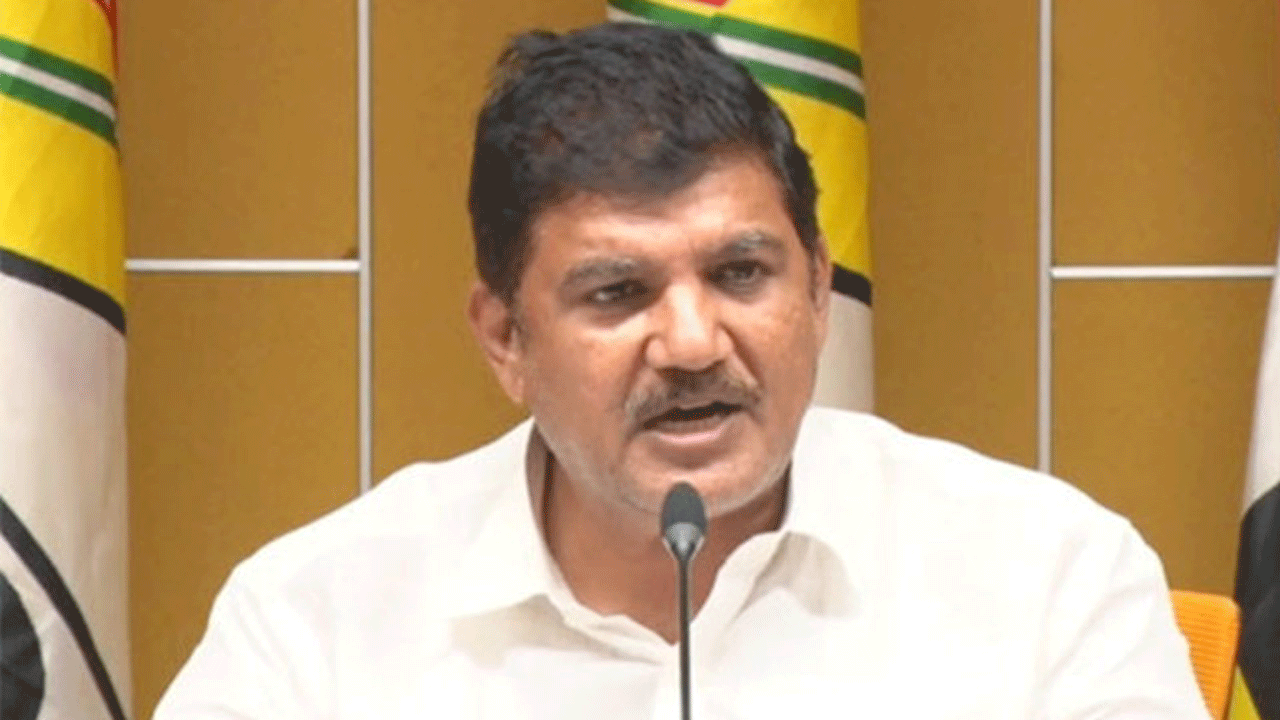 AP News | కులాల మధ్య చిచ్చు పెట్టడమే జగన్‌ పనిగా పెట్టుకున్నడు : ఎమ్మెల్యే ధూళిపాళ్ల