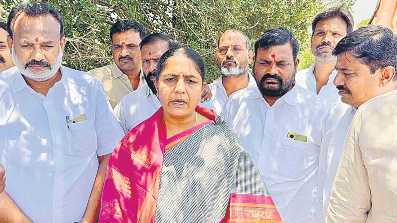 కాంగ్రెస్‌ పాలనలో శాంతిభద్రతలు అదుపుతప్పాయి