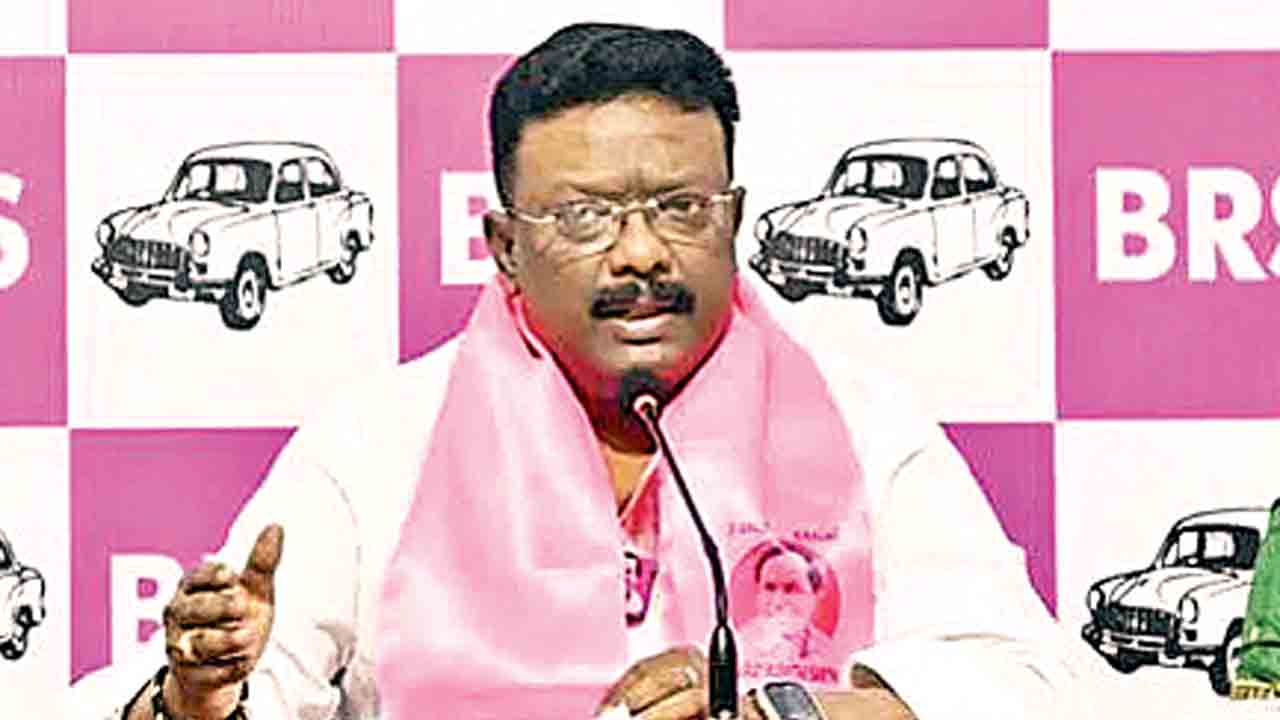 గురుకులాల్లో అవినీతి మ్యూజికల్‌ చైర్స్‌