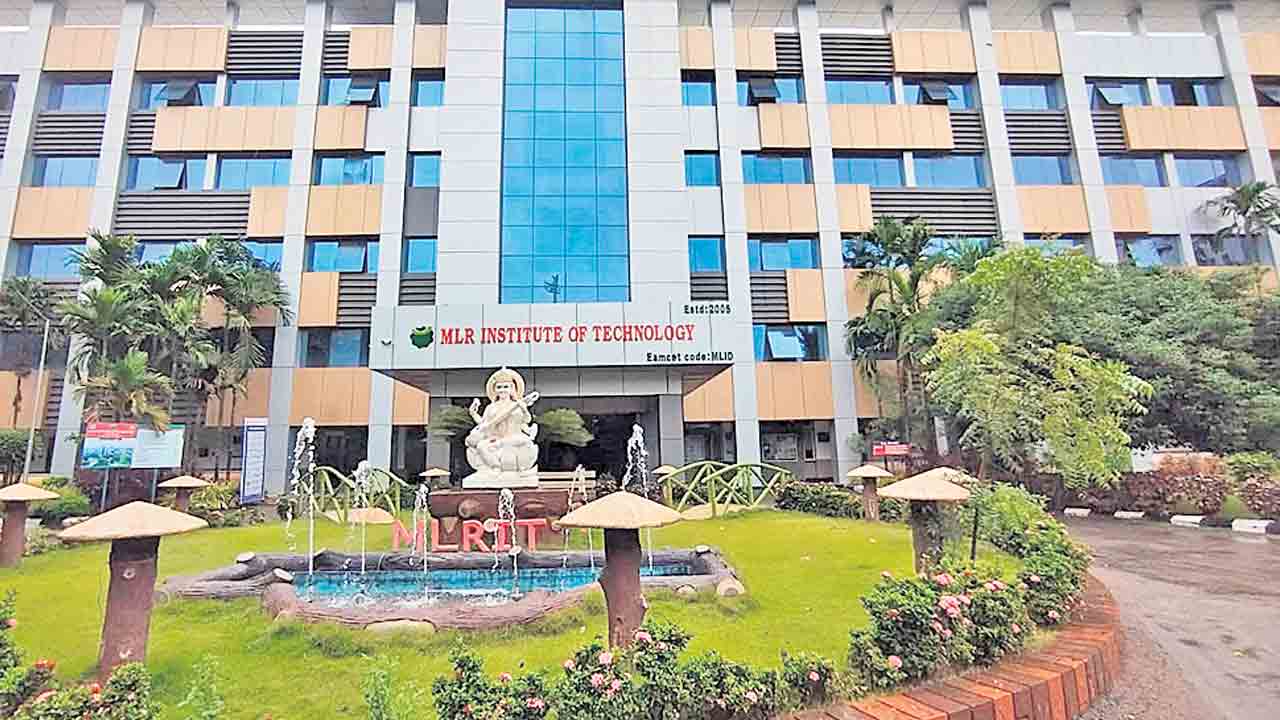 క్యాంపస్‌ ప్లేస్‌మెంట్స్‌లో ఎంఎల్‌ఆర్‌ఐటీ రికార్డు!