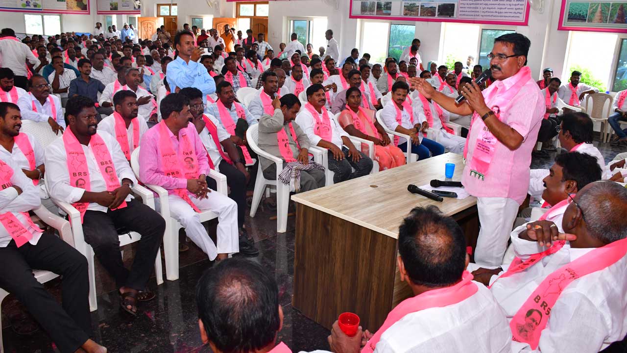 సర్కస్‌లా సర్కారు పాలన