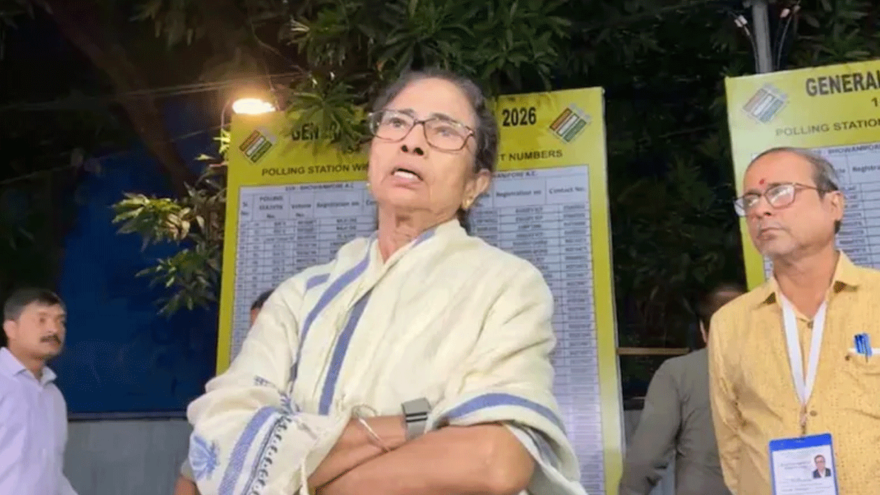 Mamata Banerjee | స్ట్రాంగ్‌రూమ్‌ల దగ్గర అవాంఛనీయ ఘటనలు.. కౌంటింగ్‌కు ముందు బెంగాల్‌ సీఎం సంచలన ఆరోపణలు