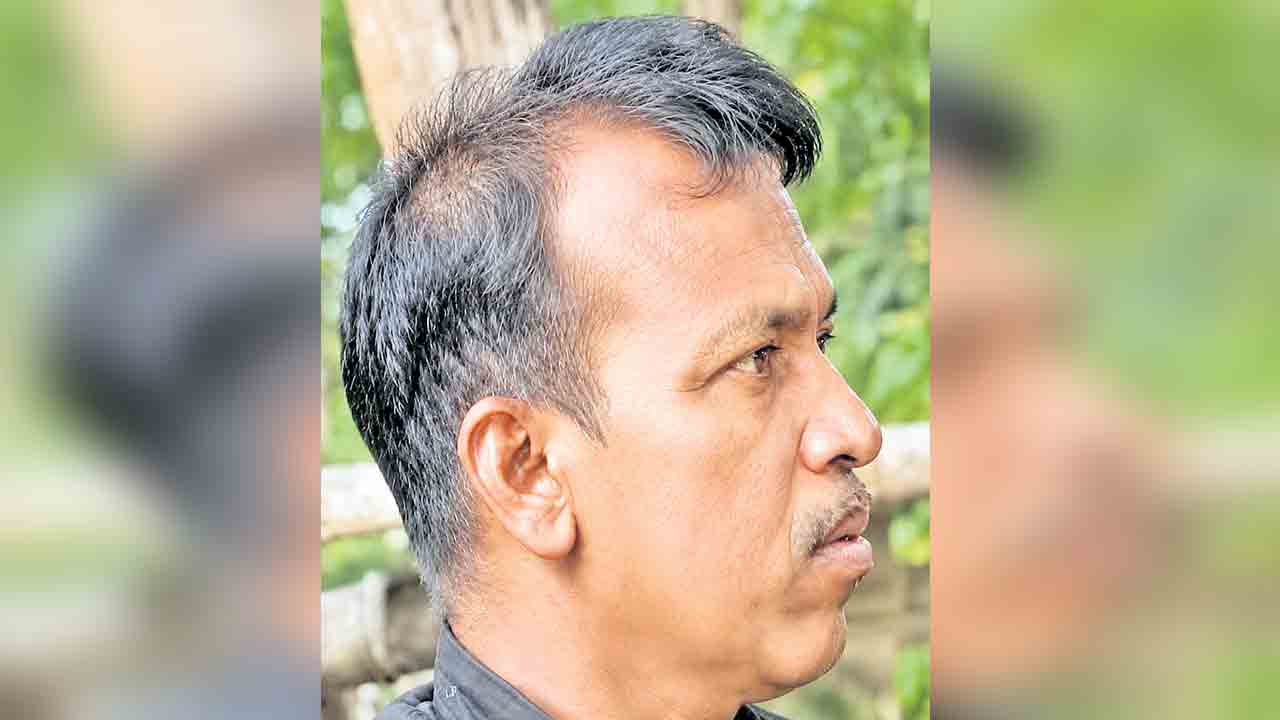 మావోయిస్ట్‌ నేత నరహరి లొంగుబాటు?
