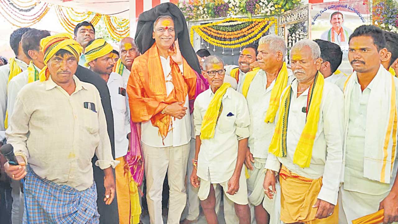 రేవంత్‌ పాలనలో రైతుకు తిప్పలు