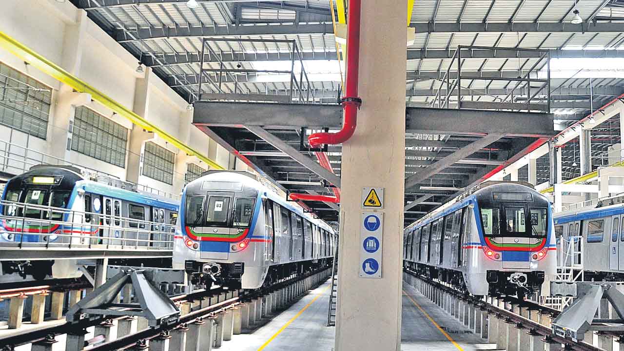 పాతబస్తీ మెట్రోపై నీలినీడలు