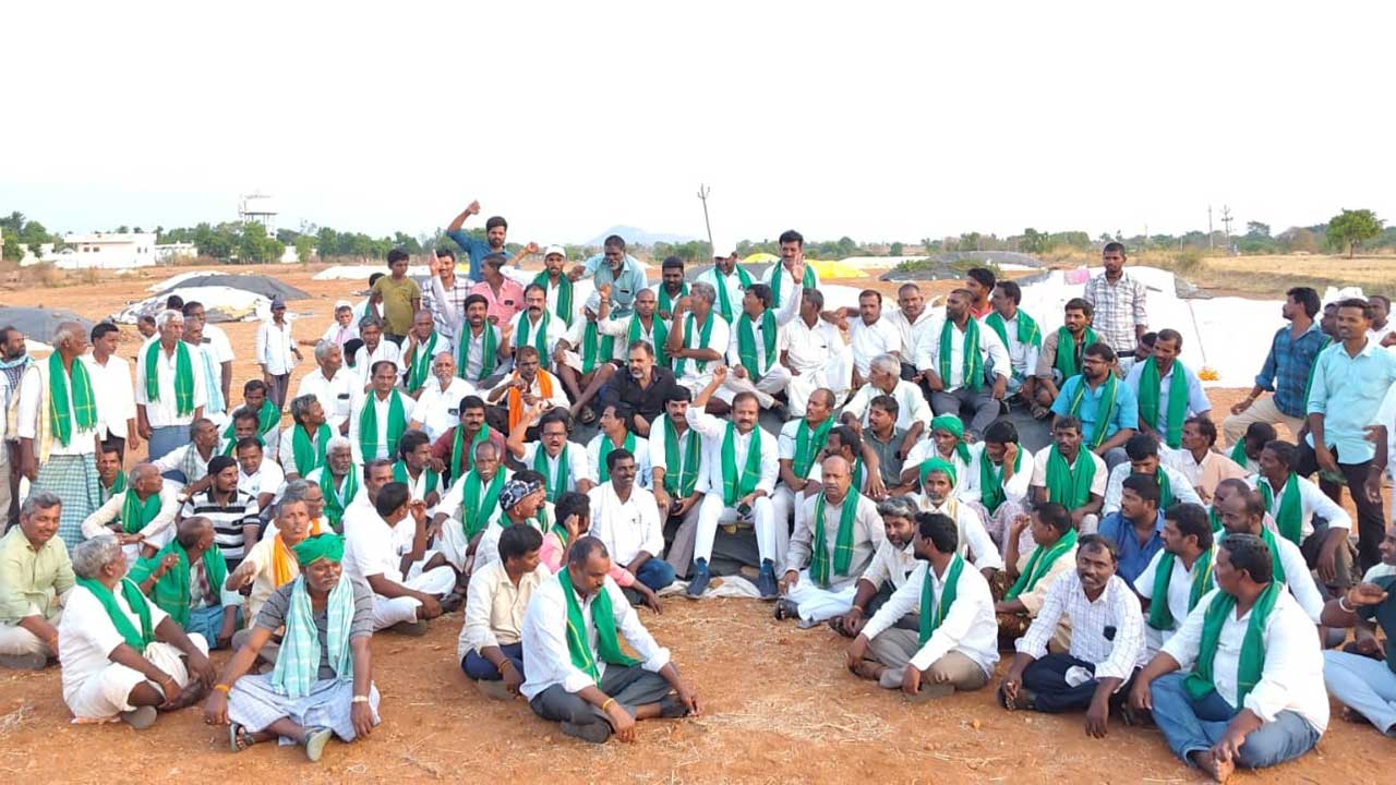 రైతులను పట్టించుకోరా?