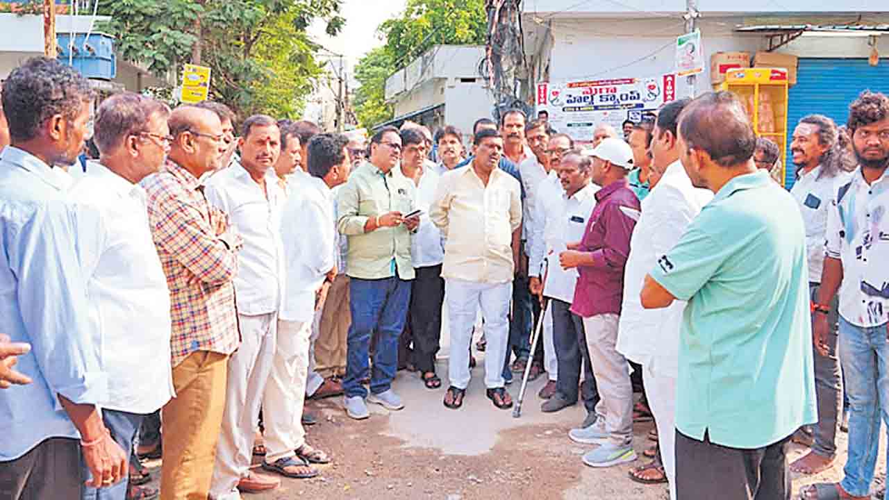 సమస్యల పరిష్కారానికి కృషి
