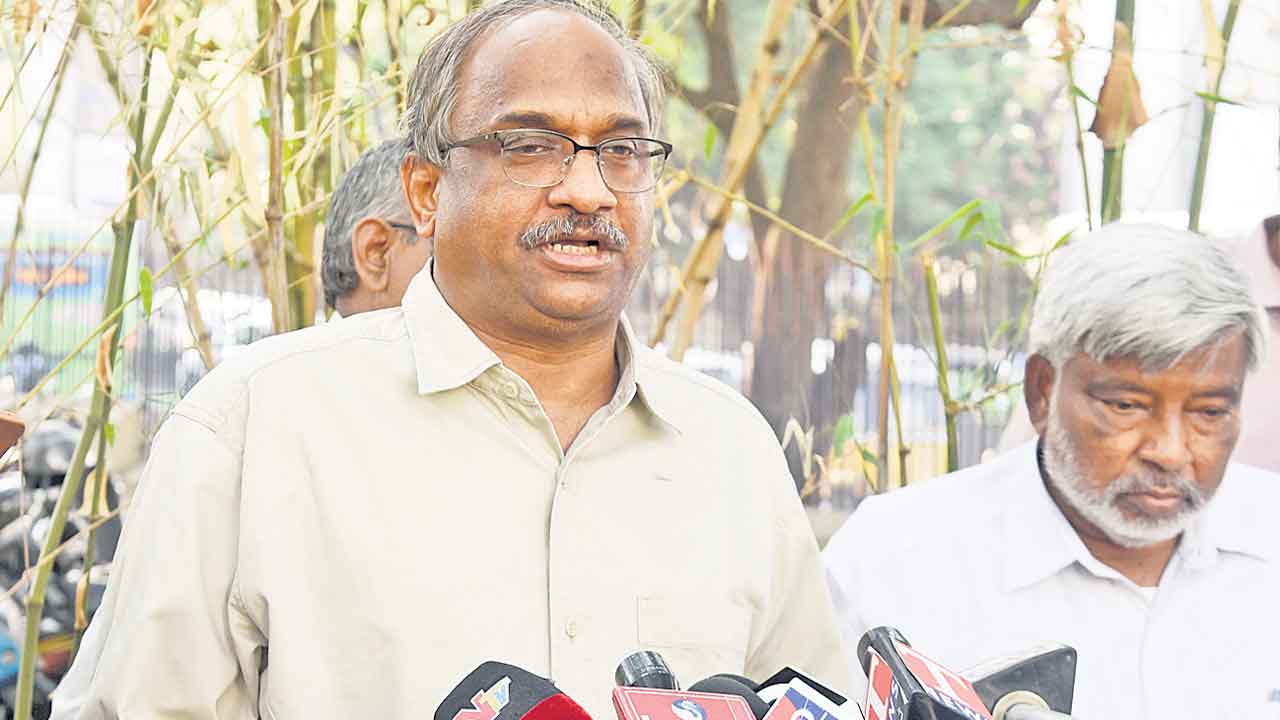 బెదిరింపులపై చర్యలు తీసుకోండి