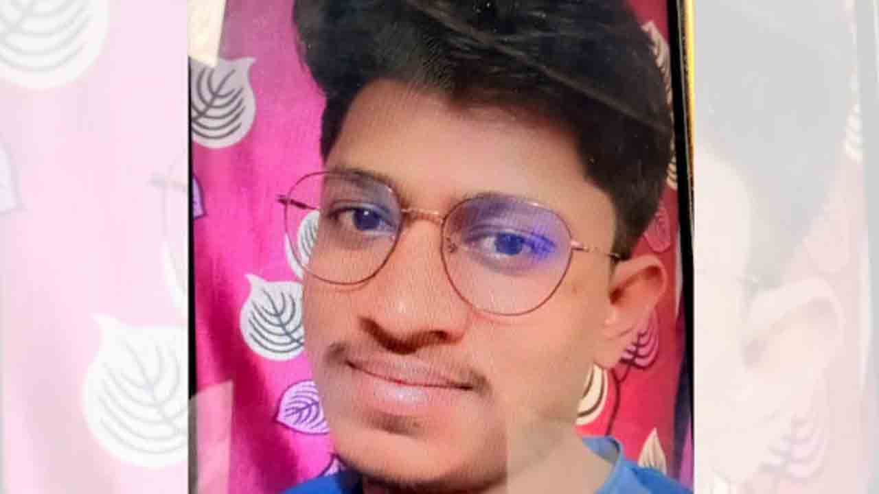 NEET Aspirant Suicide | నీట్‌ అభ్యర్థి ఆత్మహత్య.. 650 మార్కులు ఆశించాడన్న   తండ్రి