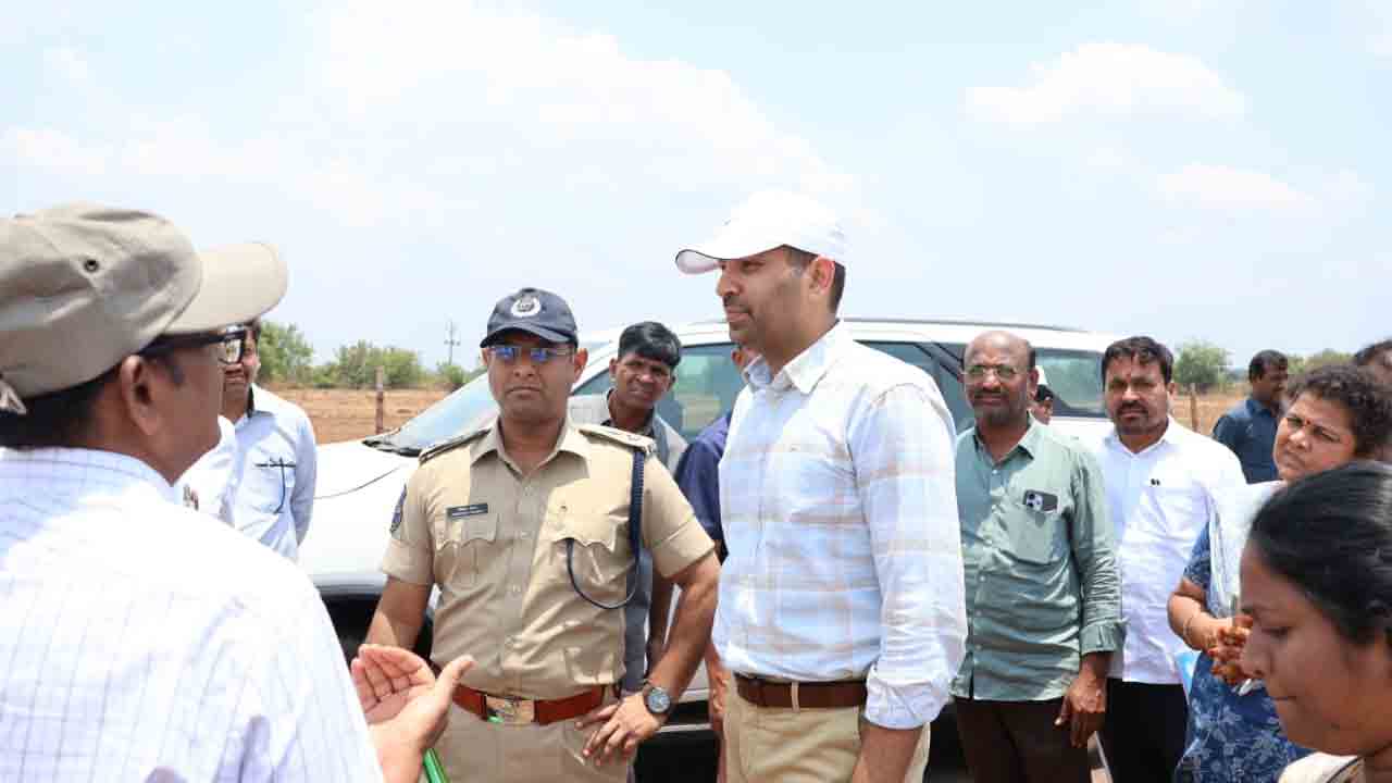 NIMZ Project | నిమ్జ్ ప్రాజెక్టులో మౌలిక వసతుల పనులను వేగవంతం చేయాలి : కలెక్టర్ ప్రతీక్ జైన్