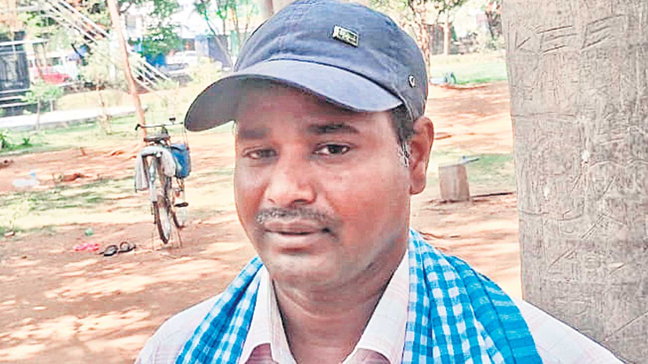 మావోయిస్టునంటూ హల్‌చల్‌..!