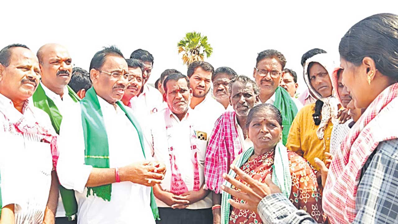 ధాన్యం కొనుగోళ్లలో ప్రభుత్వం విఫలం