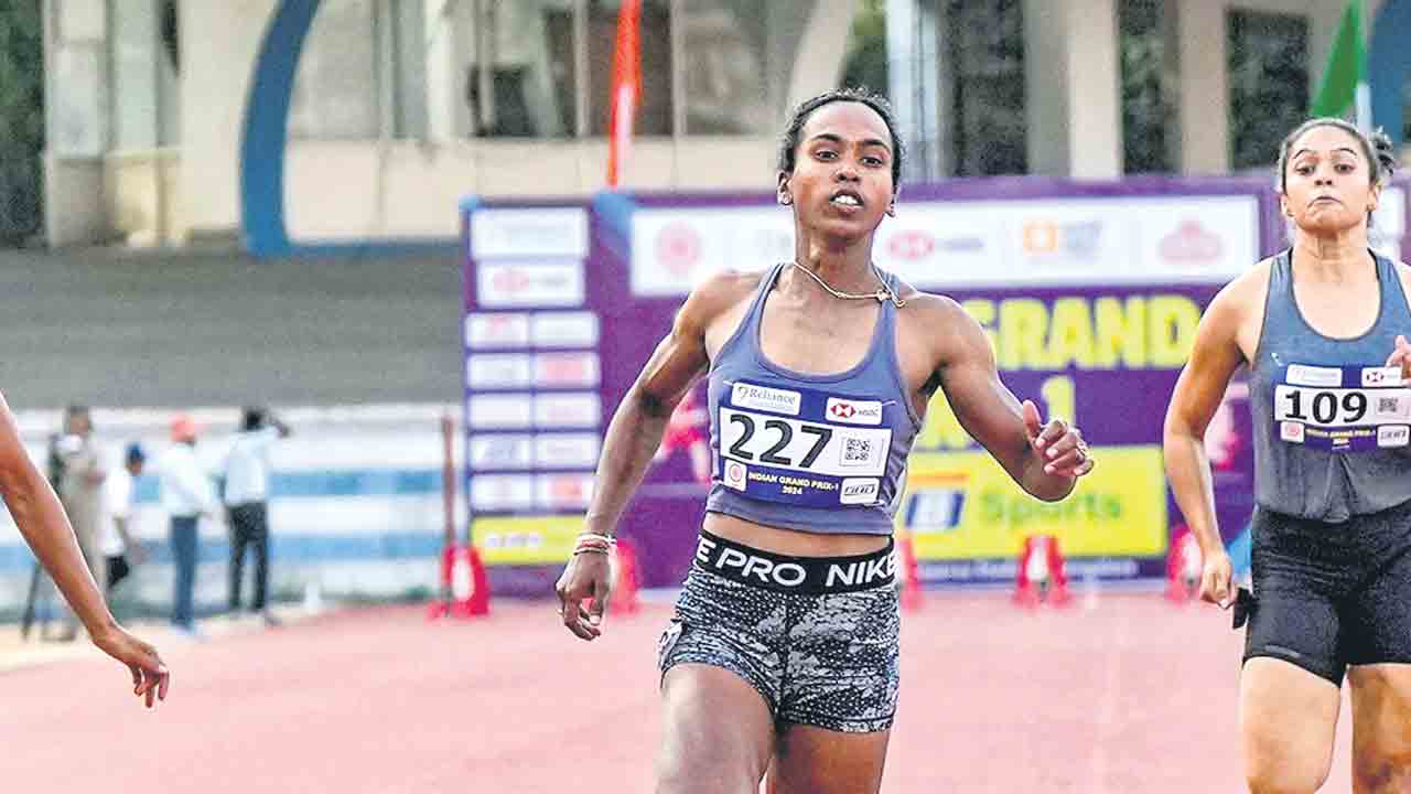 జాతీయ రికార్డు బ్రేక్‌ చేసిన నిత్య జట్టు