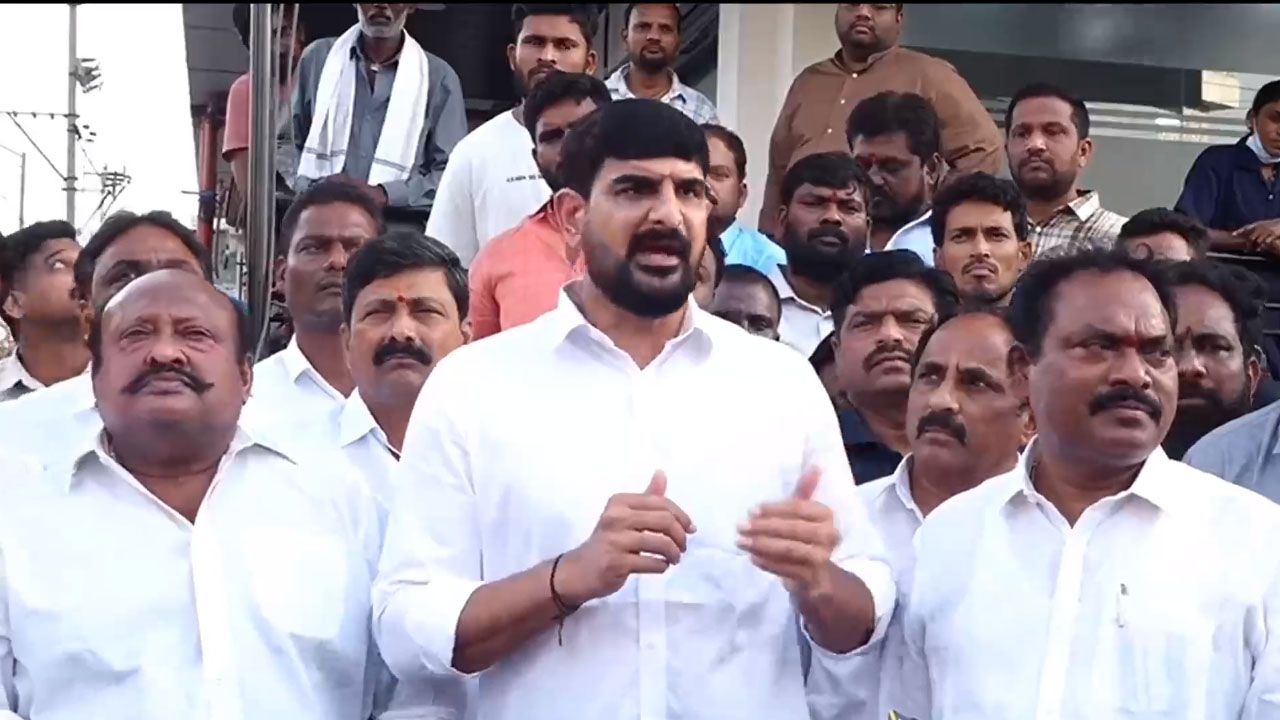 Resign Demand | కరీంనగర్‌ ఘటనపై బండి సంజయ్‌, సీఎం రాజీనామా చేయాలి : బీఆర్‌ఎస్‌ నాయకుల డిమాండ్‌