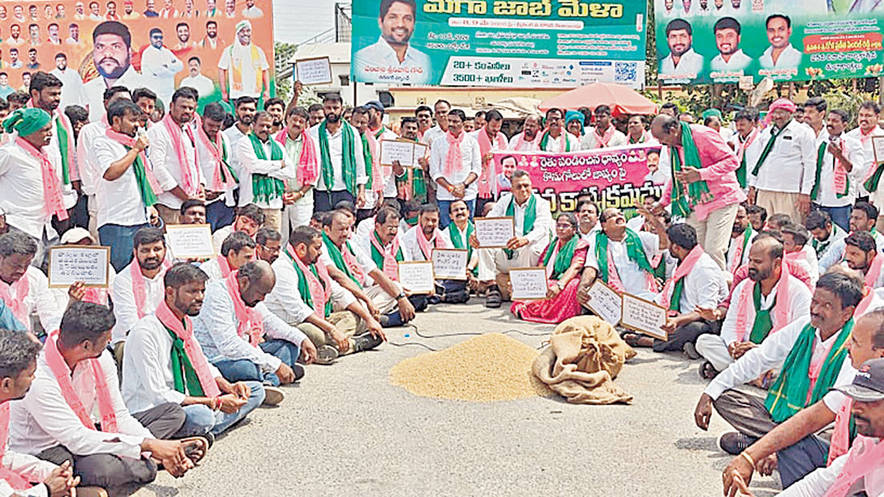 ఎమ్మెల్యేకు అవగాహన లేదు