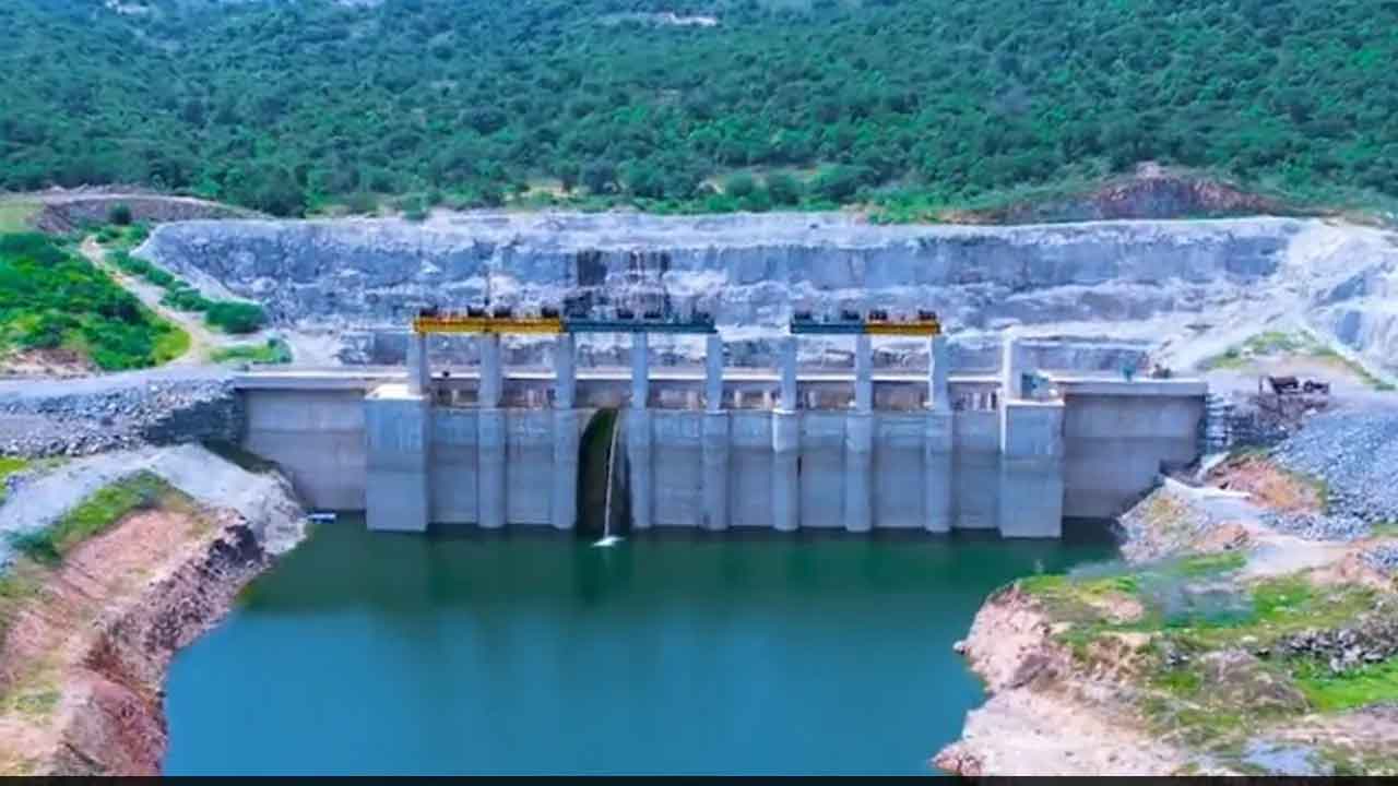 ‘పాలమూరు’కు రూ.587 కోట్లు