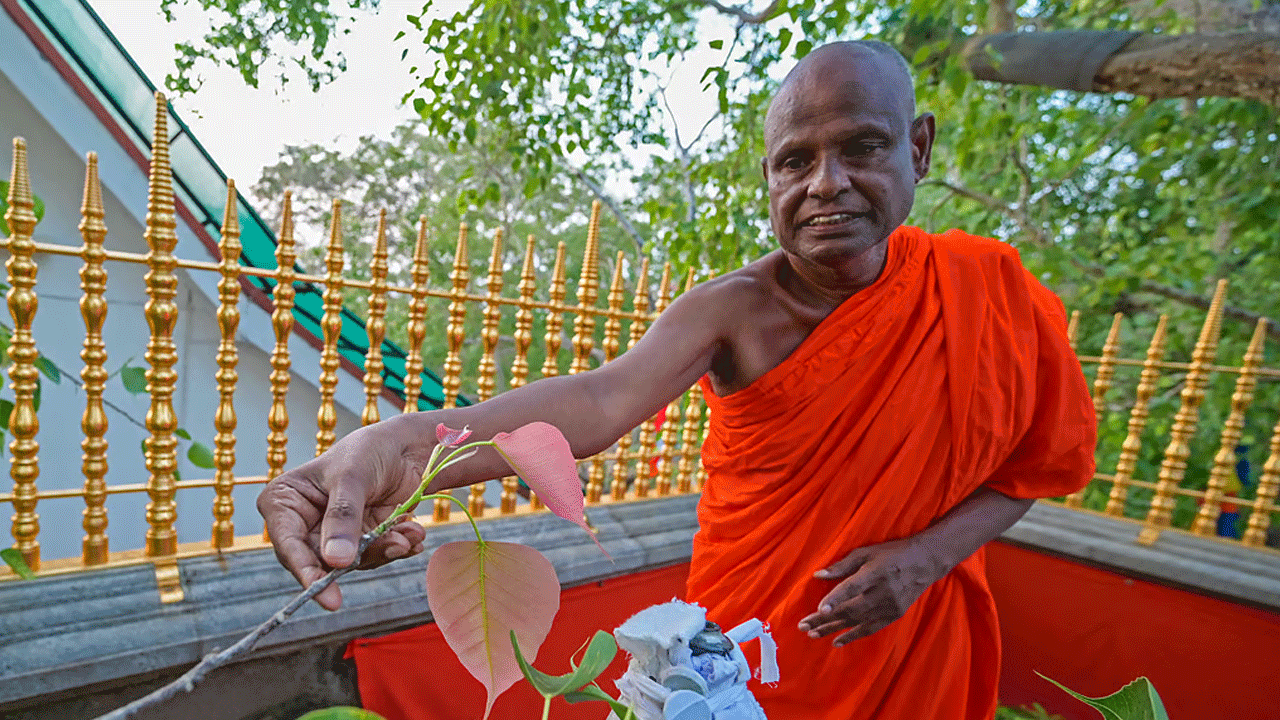 Buddist Monk | పదిహేనేళ్ల బాలికపై బౌద్ధ సన్యాసి అత్యాచారం.. సహకరించిన తల్లి..!