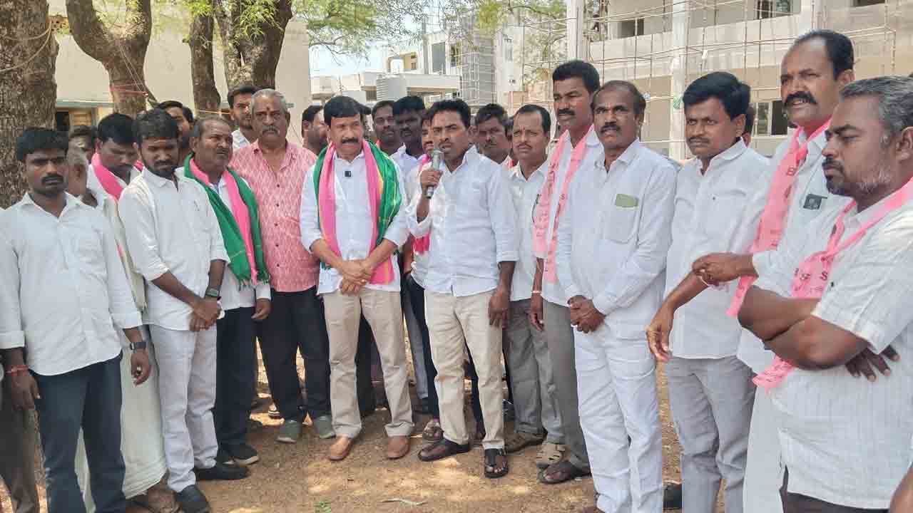 రైతులను దగా చేస్తున్న సీఎం
