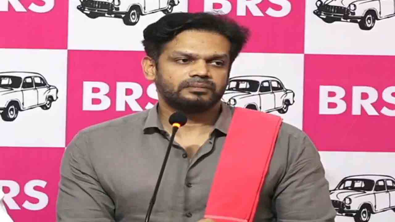 Pattlolla karthik Reddy | కాంగ్రెస్ పార్టీ పెద్దలకు సిగ్గేస్తలేదా..? శంషాబాద్ భూ కుంభకోణంపై పట్లోళ్ల కార్తీక్ రెడ్డి